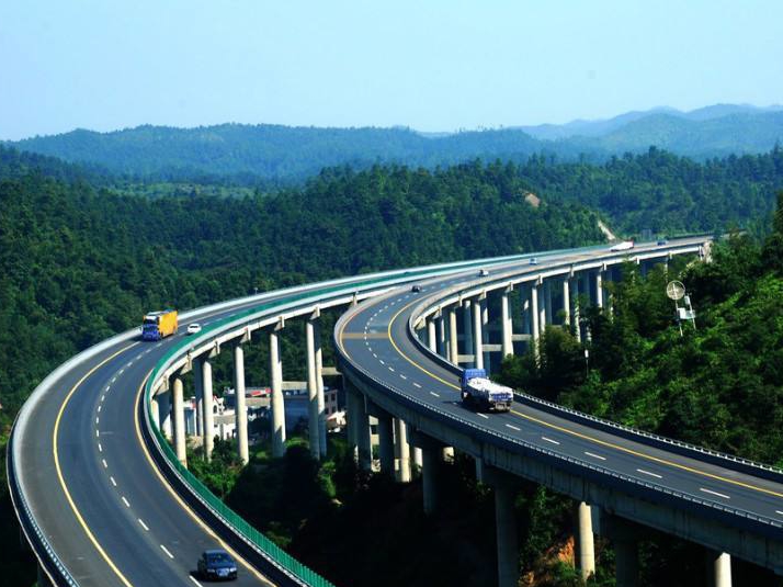 上海勛飛助力平綿國(guó)道安全通行(圖2)